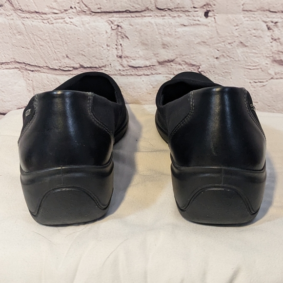 Ecco black slip on shoes - Picture 5 of 7